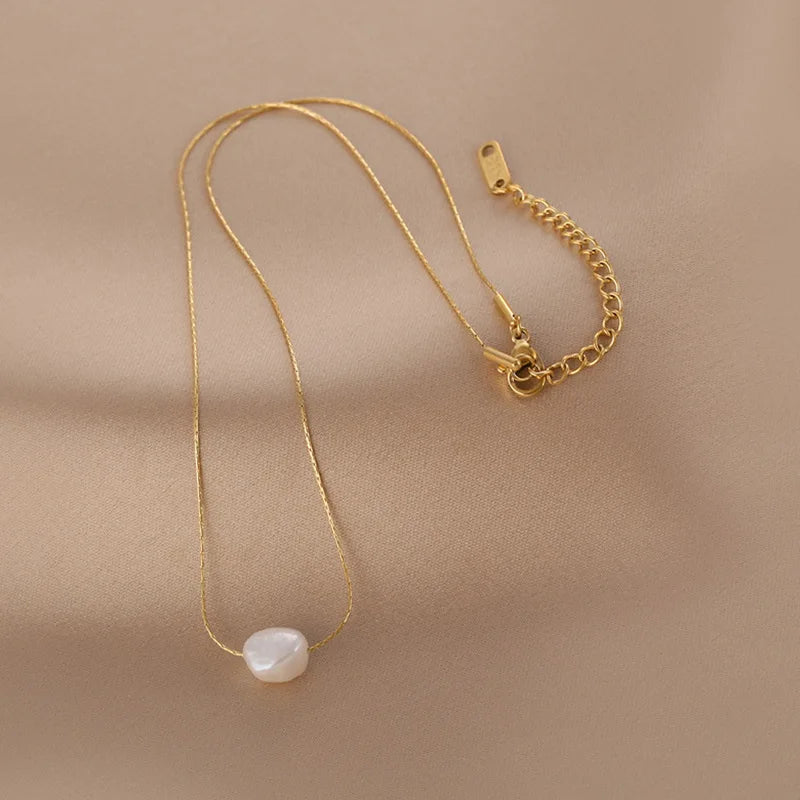 Pearl Charms Chain Choker Necklaces
